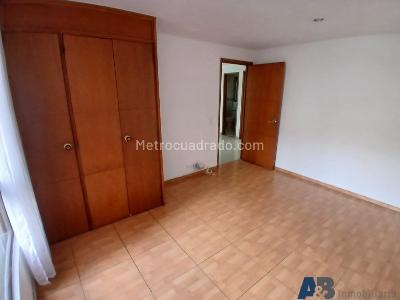 Apartamento de 3 alcobas en venta en El Poblado, Medellín, 200 m² · foto 16 de 20