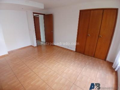 Apartamento de 3 alcobas en venta en El Poblado, Medellín, 200 m² · foto 19 de 20