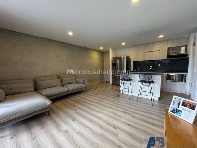 Apartamento de 2 alcobas en venta en Loma De Las Brujas, Envigado, 116 m² · foto 3 de 18