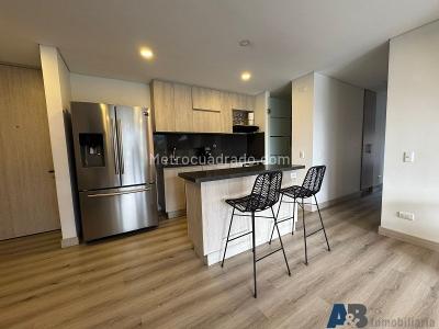Apartamento de 2 alcobas en venta en Loma De Las Brujas, Envigado, 116 m² · foto 4 de 18