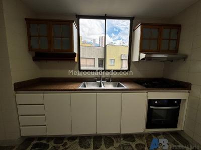 Apartamento de 4 alcobas en venta en El Poblado, Medellín, 145 m² · foto 12 de 20
