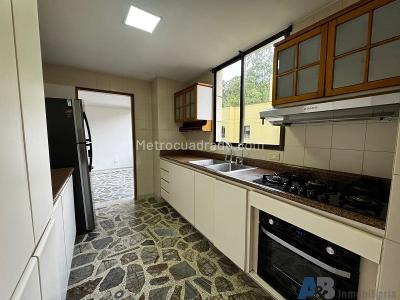 Apartamento de 4 alcobas en venta en El Poblado, Medellín, 145 m² · foto 14 de 20