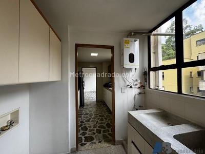 Apartamento de 4 alcobas en venta en El Poblado, Medellín, 145 m² · foto 15 de 20