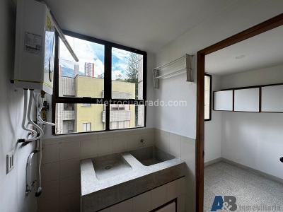 Apartamento de 4 alcobas en venta en El Poblado, Medellín, 145 m² · foto 16 de 20