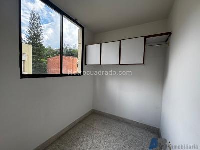Apartamento de 4 alcobas en venta en El Poblado, Medellín, 145 m² · foto 17 de 20
