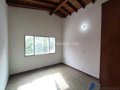 Casa de 3 alcobas en venta en Buenos Aires, Medellín, 220 m² · foto 5 de 20