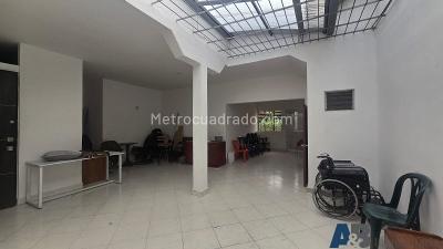 Casa de 3 alcobas en venta en Buenos Aires, Medellín, 116 m² · foto 3 de 16
