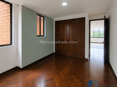 Apartamento de 4 alcobas en arriendo en El Poblado, Medellín, 195 m² · foto 9 de 20