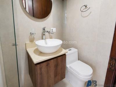 Apartamento de 4 alcobas en arriendo en El Poblado, Medellín, 195 m² · foto 18 de 20