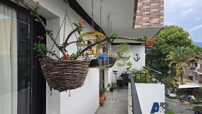 Apartamento de 4 alcobas en venta en Las Margaritas, Envigado, 150 m² · foto 2 de 20