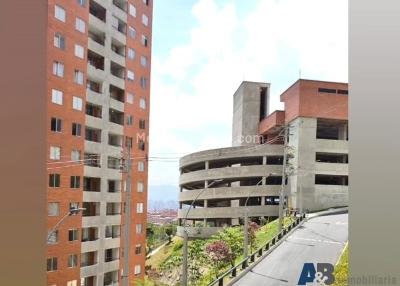 Apartamento de 2 alcobas en venta en San Rafael, Envigado, 55 m² · foto 2 de 14
