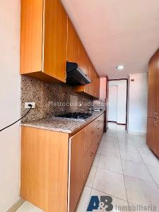 Apartamento de 4 alcobas en arriendo en El Poblado, Medellín, 150 m² · foto 3 de 20