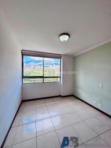 Apartamento de 4 alcobas en arriendo en El Poblado, Medellín, 150 m² · foto 13 de 20