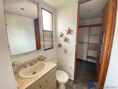 Apartamento de 3 alcobas en venta en Alejandría, Medellín, 145 m² · foto 11 de 16