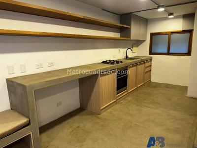 Casa de 2 alcobas en venta en El Poblado, Medellín, 90 m² · foto 5 de 15