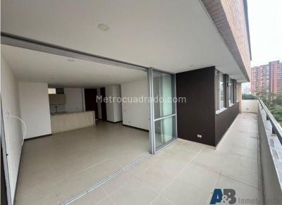 Apartamento de 3 alcobas en venta en Los Balsos, Medellín, 110 m² · foto 3 de 10