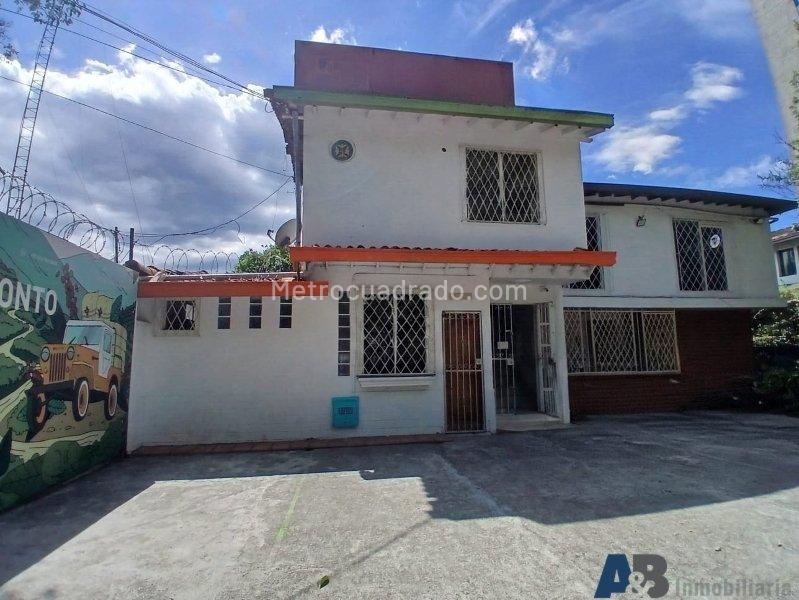 Casa en Arriendo, Aguacatala, Medellín en Aguacatala