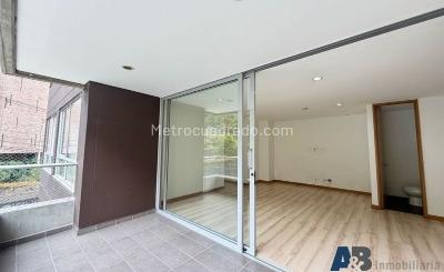 Apartamento de 3 alcobas en venta en Loma Benedictinos, Envigado, 120 m² · foto 2 de 13