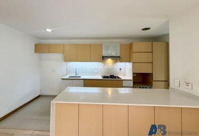Apartamento de 3 alcobas en venta en Loma Benedictinos, Envigado, 120 m² · foto 4 de 13