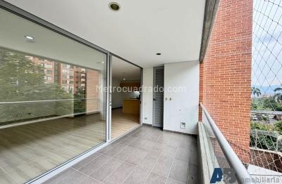 Apartamento de 3 alcobas en venta en Loma Benedictinos, Envigado, 120 m² · foto 5 de 13