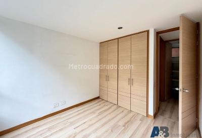 Apartamento de 3 alcobas en venta en Loma Benedictinos, Envigado, 120 m² · foto 8 de 13