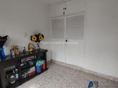 Casa en venta en Simon Bolivar, Itagüí · foto 11 de 14