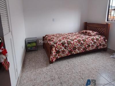 Casa en venta en Simon Bolivar, Itagüí · foto 12 de 14