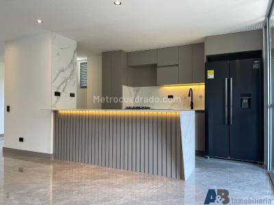 Apartamento de 3 alcobas en venta en San Jose, Sabaneta, 80 m² · foto 4 de 13