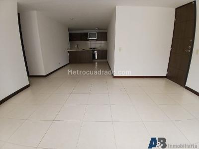 Apartamento de 3 alcobas en venta en San Jose, Sabaneta, 87 m² · foto 4 de 20