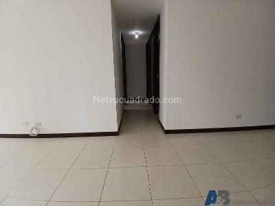 Apartamento de 3 alcobas en venta en San Jose, Sabaneta, 87 m² · foto 7 de 20