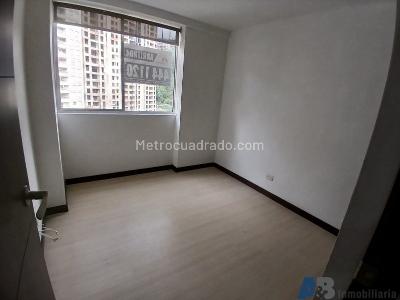 Apartamento de 3 alcobas en venta en San Jose, Sabaneta, 87 m² · foto 12 de 20