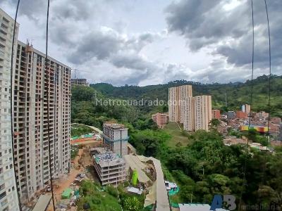 Apartamento de 3 alcobas en venta en San Jose, Sabaneta, 87 m² · foto 18 de 20