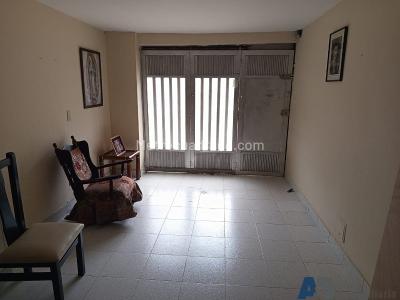 Casa de 4 alcobas en venta en Belencito, Medellín, 170 m² · foto 2 de 16
