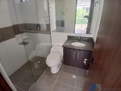 Apartamento de 3 alcobas en arriendo en El Esmeraldal, Envigado, 105 m² · foto 8 de 20