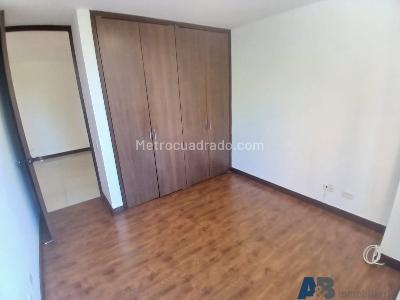 Apartamento de 3 alcobas en arriendo en El Esmeraldal, Envigado, 105 m² · foto 16 de 20