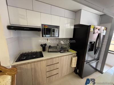 Apartamento de 3 alcobas en venta en San Jose, Sabaneta, 70 m² · foto 6 de 20