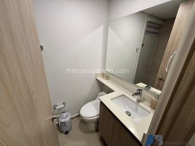 Apartamento de 3 alcobas en venta en San Jose, Sabaneta, 70 m² · foto 8 de 20
