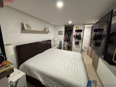 Apartamento de 3 alcobas en venta en San Jose, Sabaneta, 70 m² · foto 9 de 20