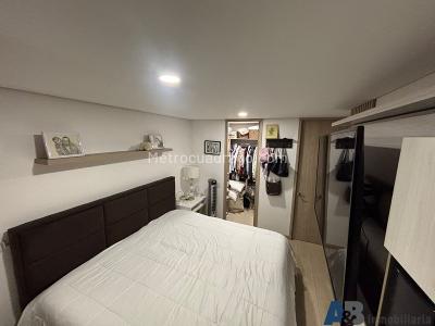 Apartamento de 3 alcobas en venta en San Jose, Sabaneta, 70 m² · foto 11 de 20