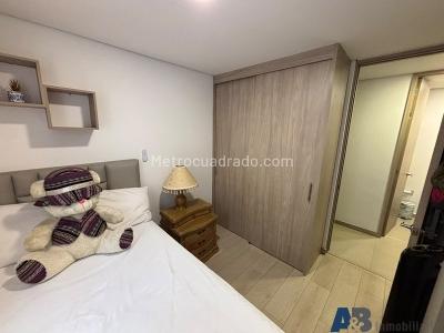 Apartamento de 3 alcobas en venta en San Jose, Sabaneta, 70 m² · foto 13 de 20