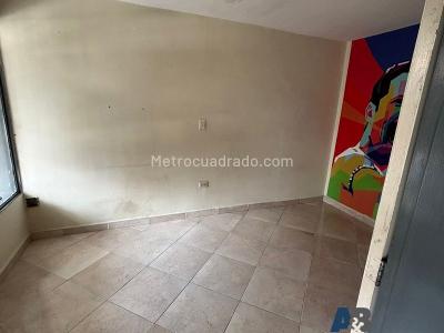 Casa de 5 alcobas en venta en El Poblado, Medellín, 300 m² · foto 10 de 16
