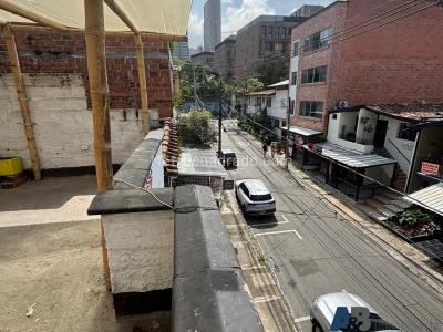 Casa de 5 alcobas en venta en El Poblado, Medellín, 300 m² · foto 16 de 16