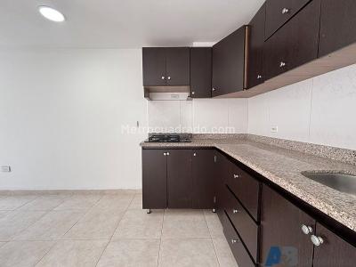 Apartamento de 3 alcobas en arriendo en Las Lomitas, Sabaneta, 105 m² · foto 2 de 17