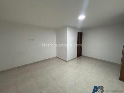 Apartamento de 3 alcobas en venta en Las Lomitas, Sabaneta, 105 m² · foto 14 de 17