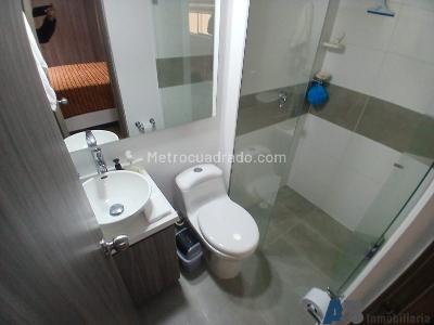Apartamento de 2 alcobas en venta en Calasanz, Medellín, 66 m² · foto 9 de 18
