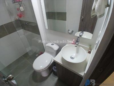 Apartamento de 2 alcobas en venta en Calasanz, Medellín, 66 m² · foto 14 de 18