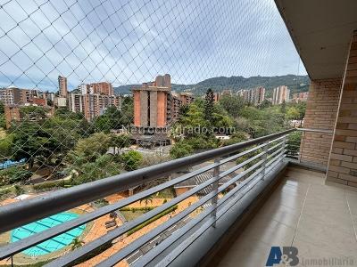 Apartamento en arriendo en Loma De Las Brujas, Envigado · foto 8 de 18