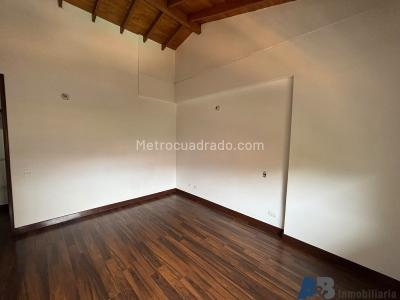 Apartamento en arriendo en Loma De Las Brujas, Envigado · foto 15 de 18