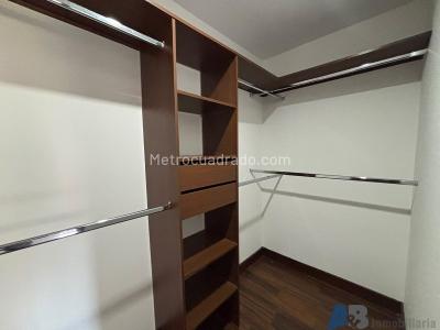 Apartamento en arriendo en Loma De Las Brujas, Envigado · foto 18 de 18