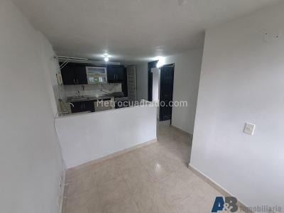 Apartamento en venta en San Javier, Medellín · foto 5 de 13